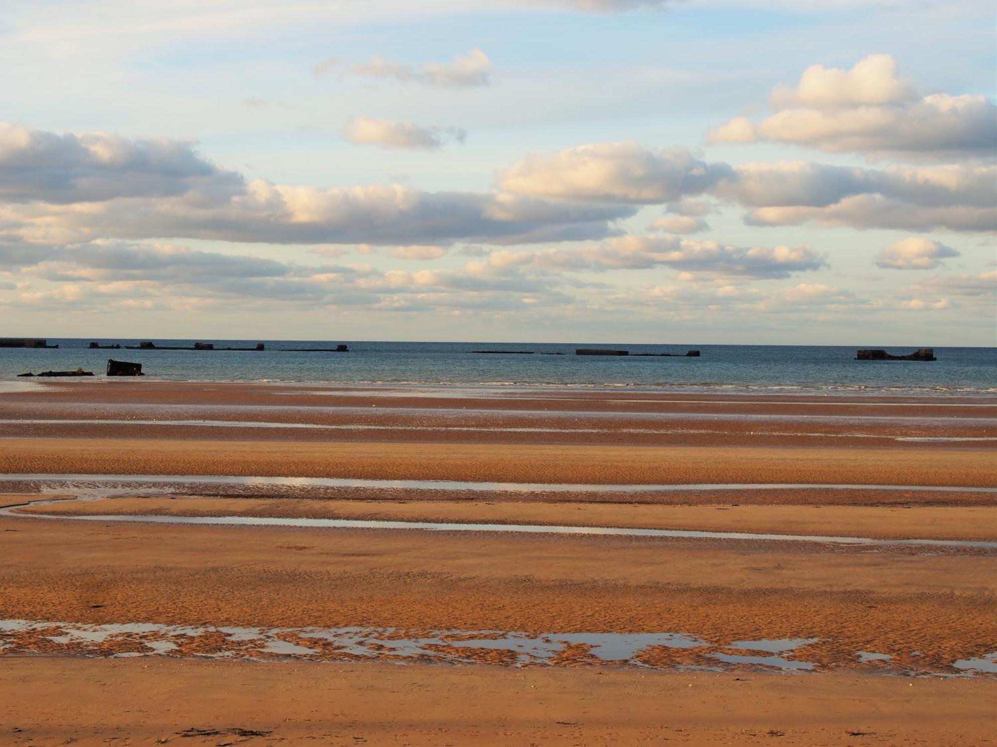 Gites Bord de Mer PMR ou Arromanches Saint-Côme-de-Fresné Eksteriør bilde